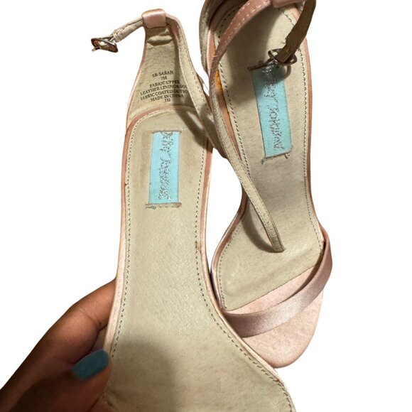 Betsey Johnson Ballet Pink Heels Size 7 - Picture 4 of 5